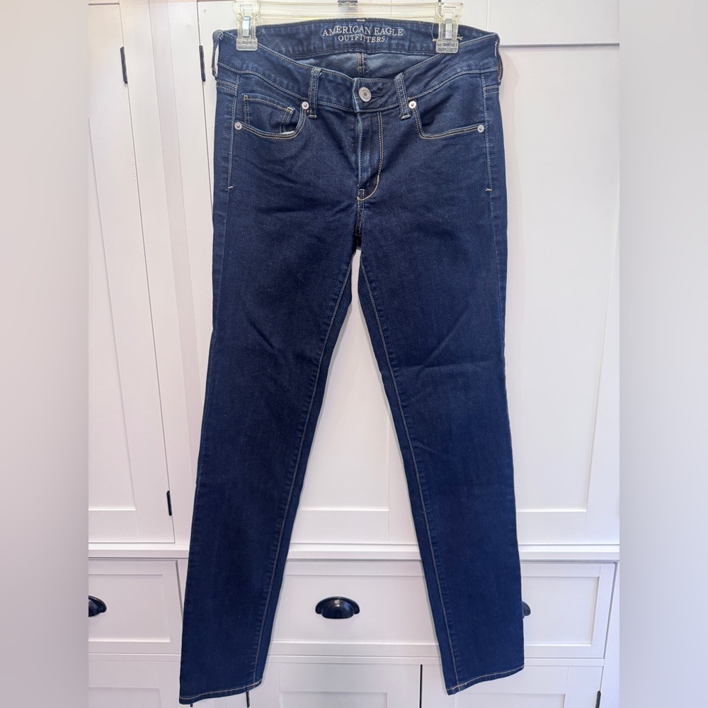 NEW American Eagle Outfitters Women's Dark Blue Skinny Suoer stretch Jeans
